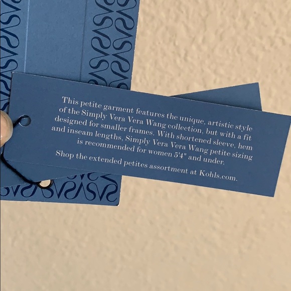 Vera Wang NWT petit floral dress - Picture 6 of 6